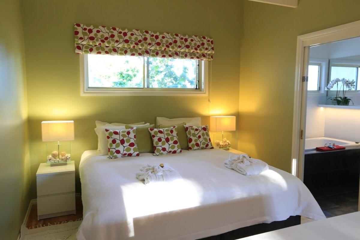 Inglenook Luxury Spa Cottage For Two Cowes Eksteriør billede